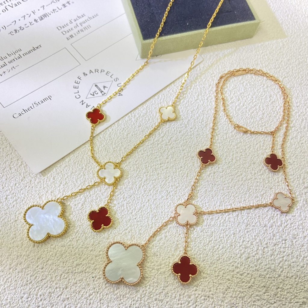 Replica Van CleeF Arpels Necklaces